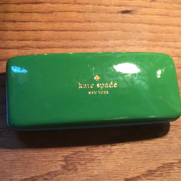 kate spade Accessories - Kate Spade sunglasses case